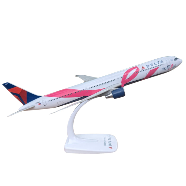 BCRF 767-400 1:200 Scale Plane